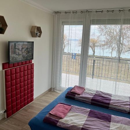 Apartament Siofok Ezustpart Granada 3 Kozvetlen Vizparti Foldszinti Apartman Zewnętrze zdjęcie